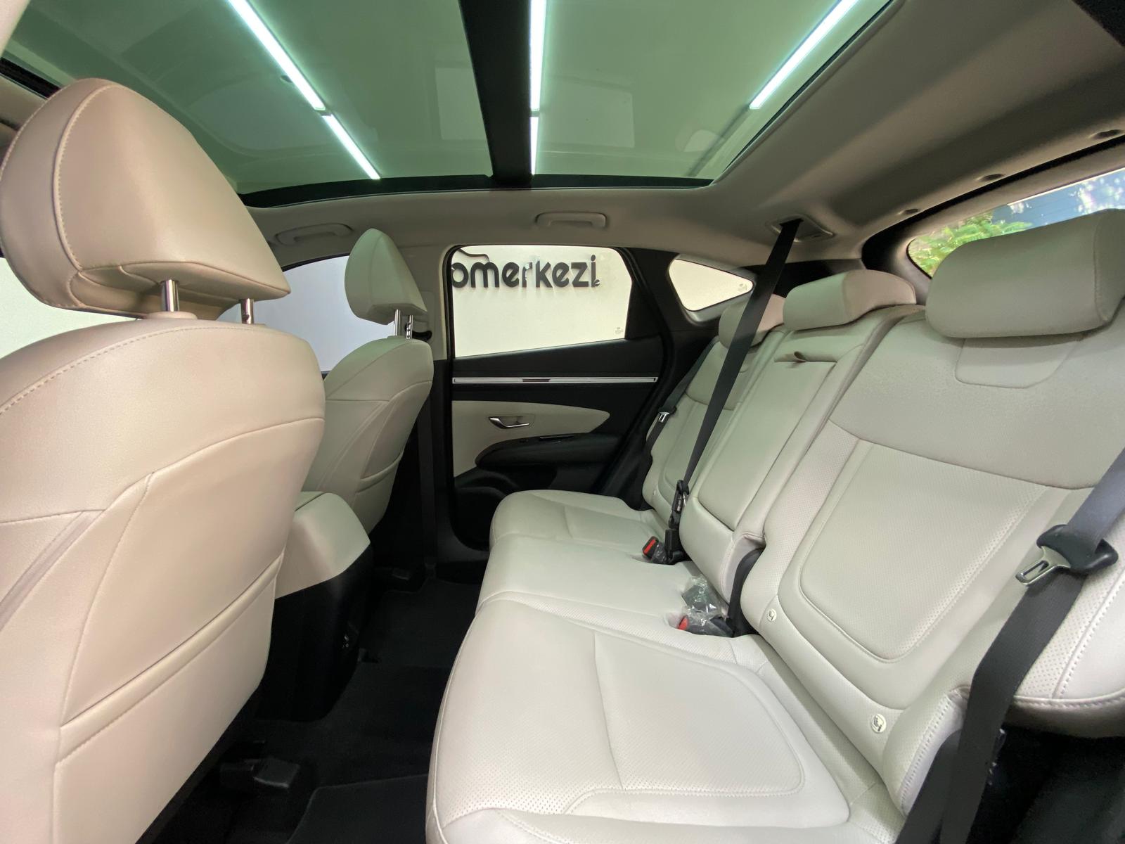 HYUNDAI TUCSON 21